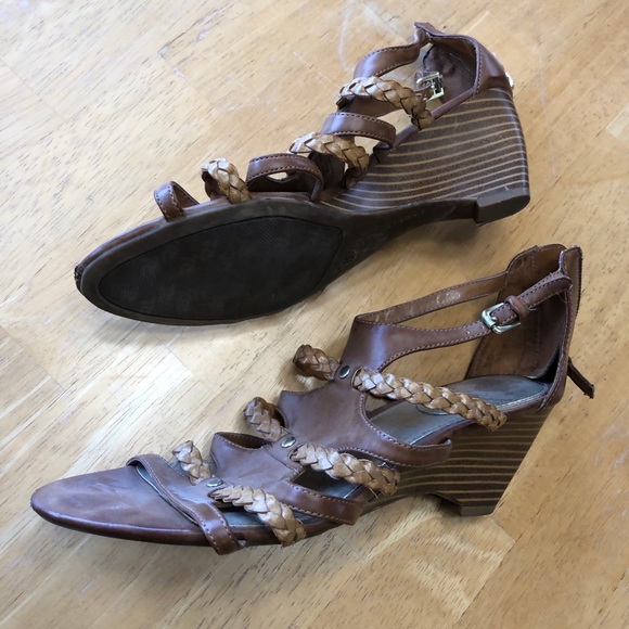 Braided Sandals - Picture 2 of 6